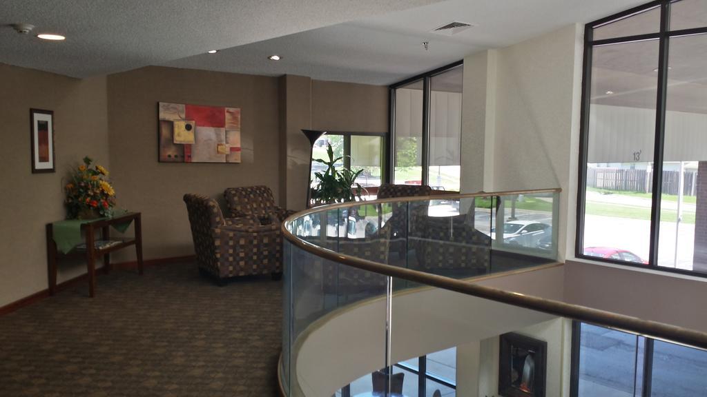 Ramada By Wyndham Bettendorf Exterior foto